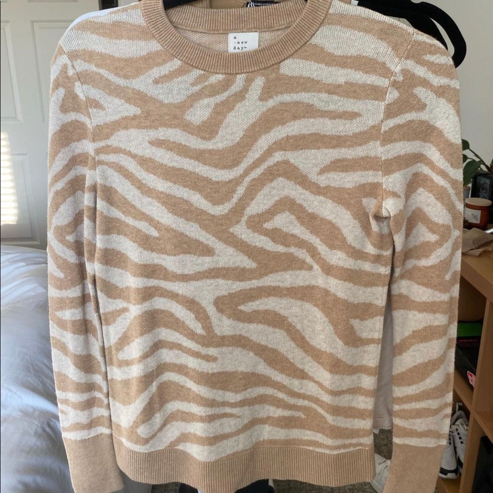 Women’s Zebra Sweater